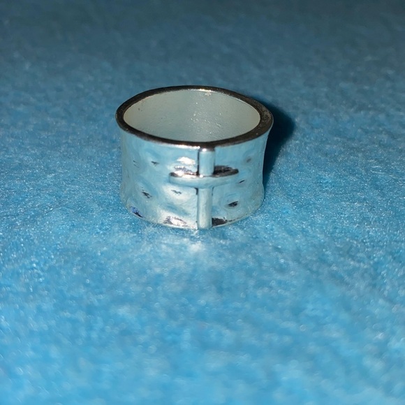HAMMERED FINISH Wide band cross silver tone ring boho size 9.5 - Picture 1 of 9